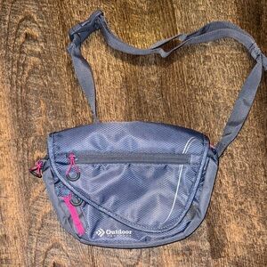 Fanny pack for hiking and outdoors grey and pink waterproof lots of storage